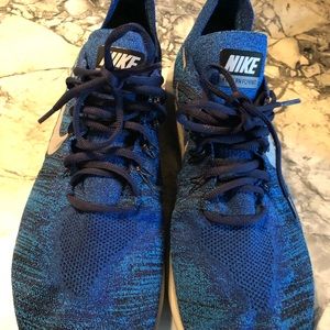 Men’s Nike free runs